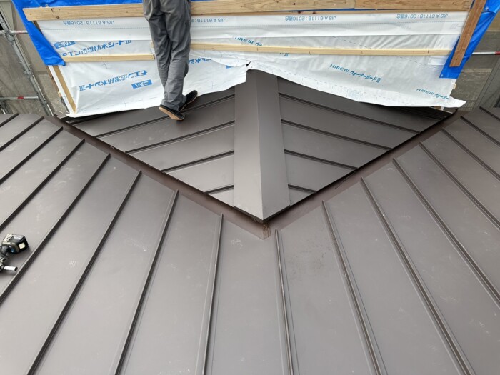 ガルバリウム鋼板で屋根葺き替えをすると何が良いの？